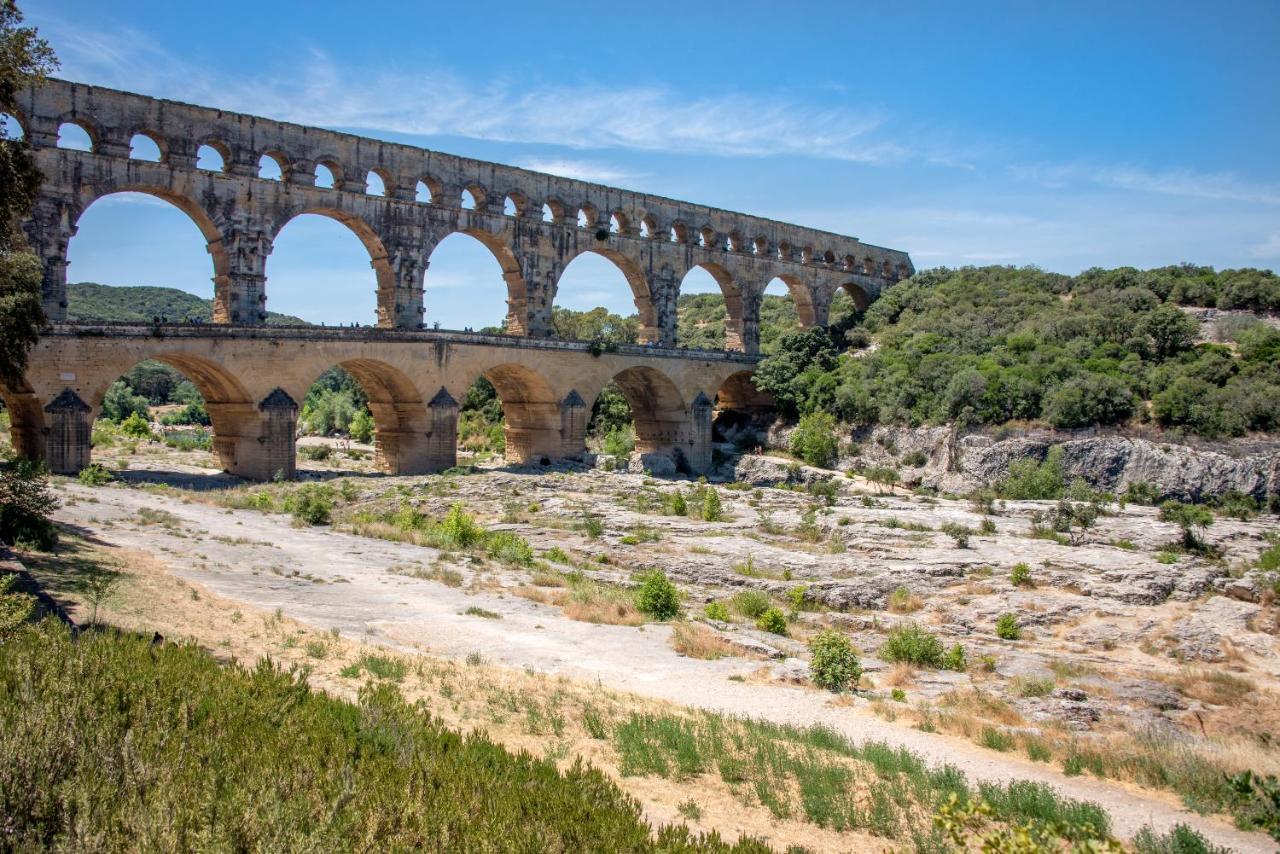 Soko Hotels-Pont Du Gard Remoulins Buitenkant foto