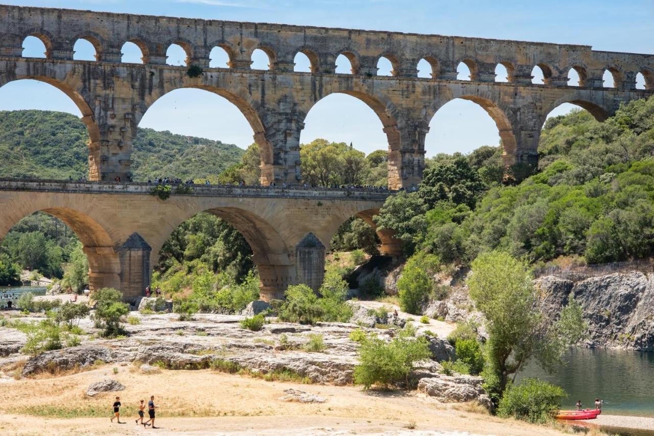 Soko Hotels-Pont Du Gard Remoulins Buitenkant foto