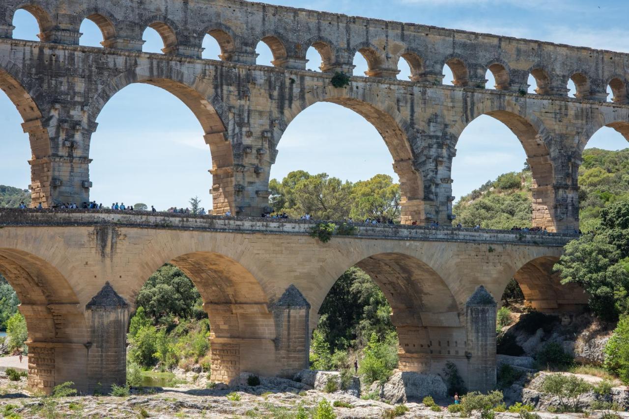 Soko Hotels-Pont Du Gard Remoulins Buitenkant foto